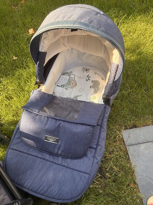 Carucior 3 in 1 Adamex + baza isofix