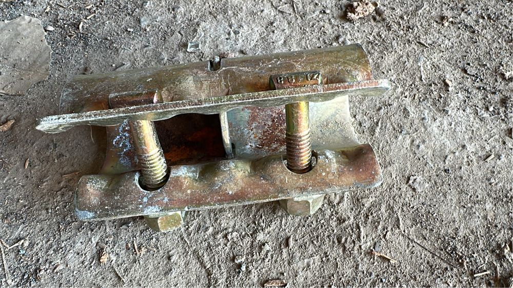 Хамуты для строительных лесов