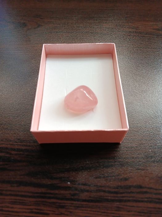 Камък розов кварц