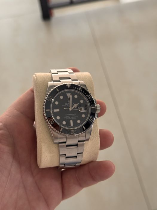 Rolex submariner date 116610  full set bezel ceramic