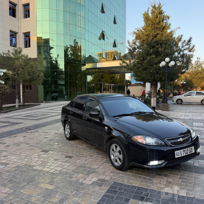 Gentra 2015 A/T sorochna sotiladi