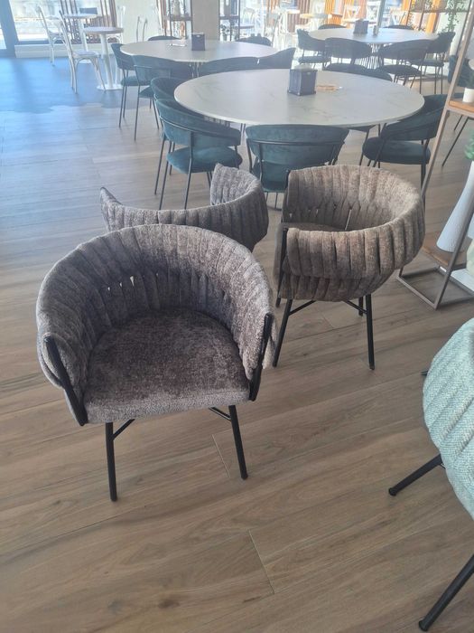 Oferta scaune moderne