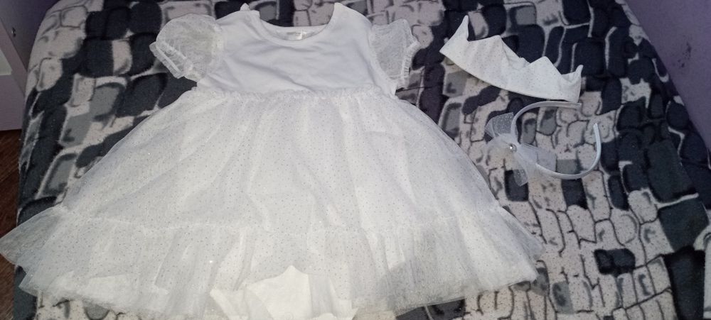 Комплекти ,рокли 86-92 и98- 104