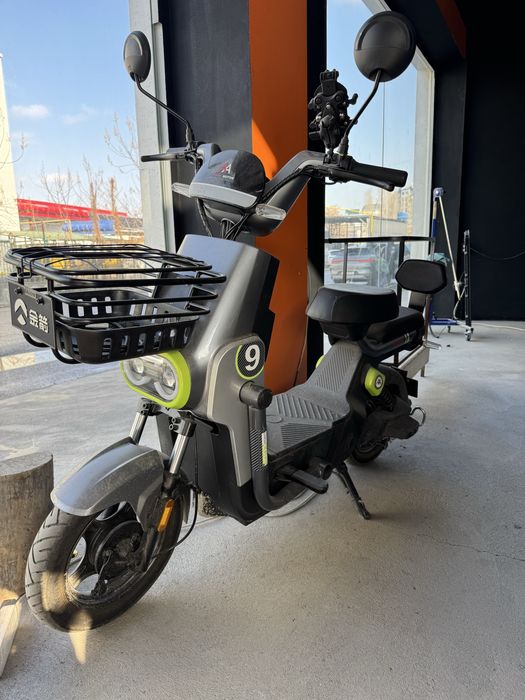 Электроскутер Ли9