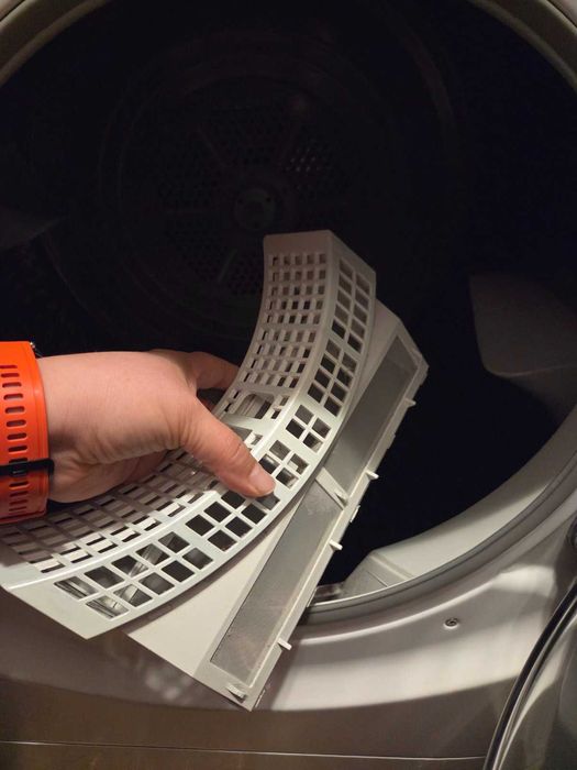 Сушилня Аристон, 9 кг (Hotpoint Ariston) с термопомпа