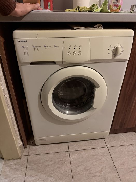 Функционираща пералня Electra