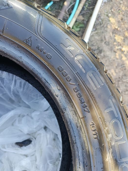 Продам Зимние шины р17