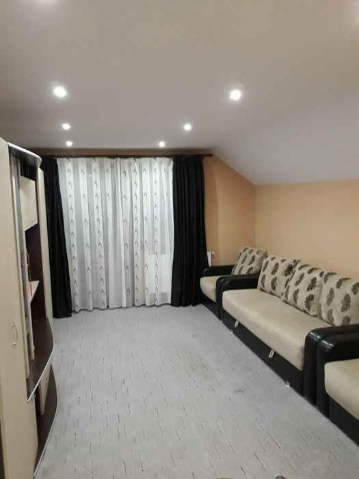 Închiriez Garsoniera zona Iosia