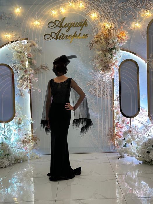 Продам шикарное вечернее платье