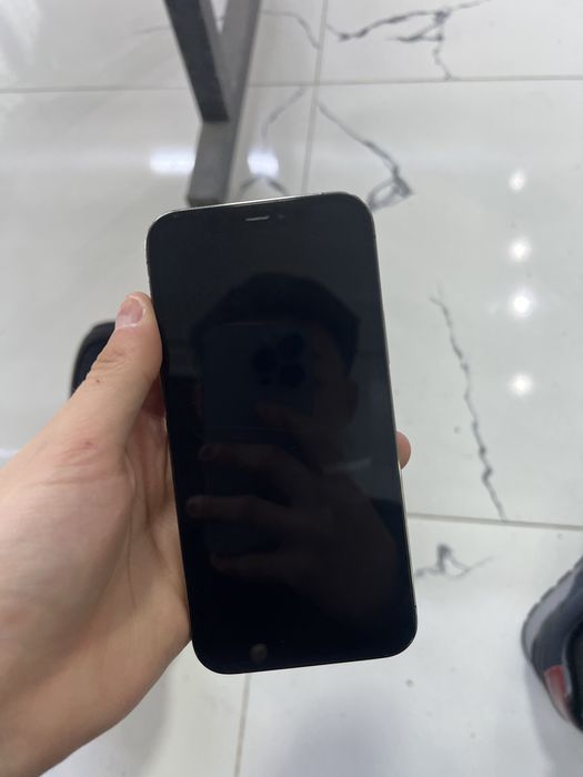 продам айфон 12 про