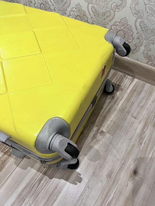 Чемодан Longstar