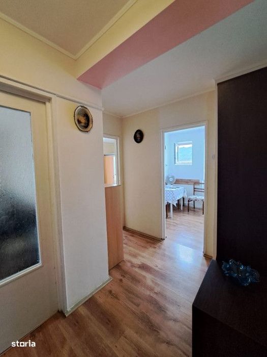 Apartament cu 2 camere decomandat, etaj 4, mobilat