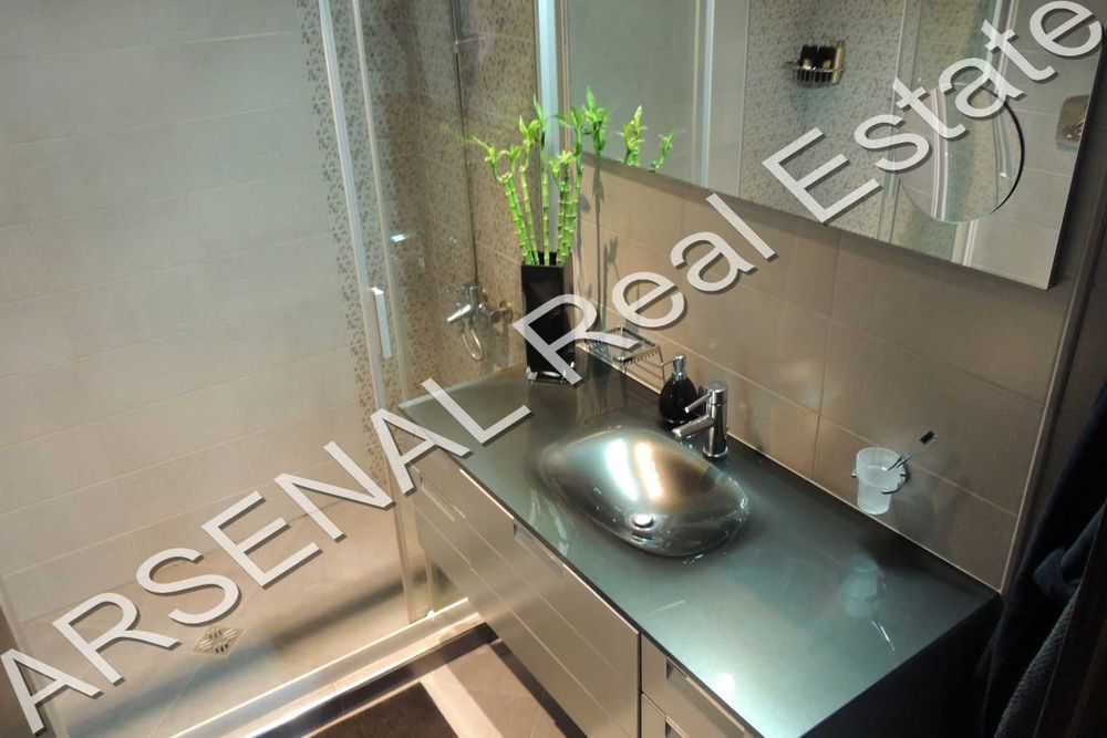 Дава се под наем Тристаен апартамент в София, Студентски град - 160 кв.м за 1000 € - Снимка #7