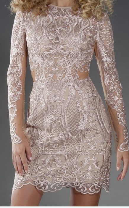 Avin/Replica рокля