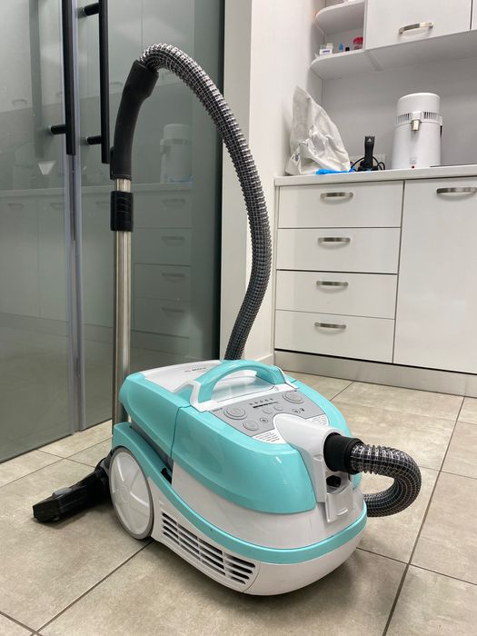 Прахосмукачка за мокро и сухо почистване