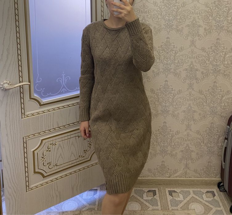 Теплые платья(1- 4500тг)(2-2500тг)