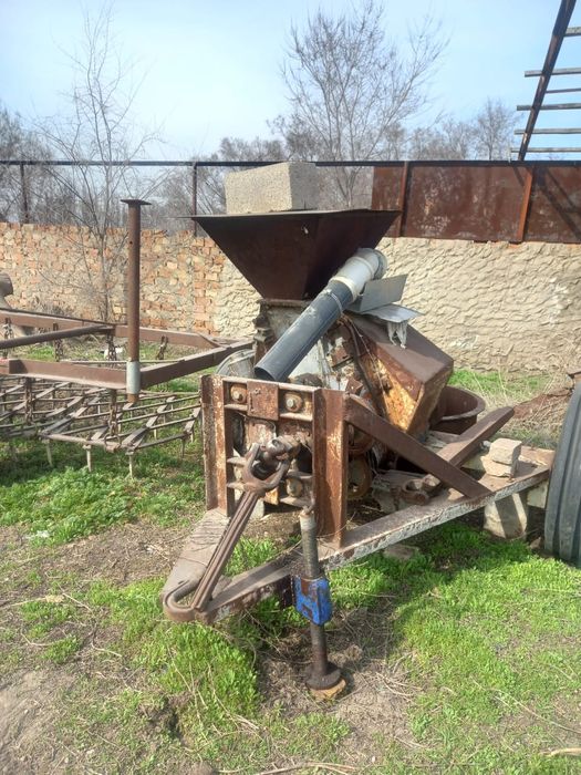 Продам трактор Т-40 с навесным