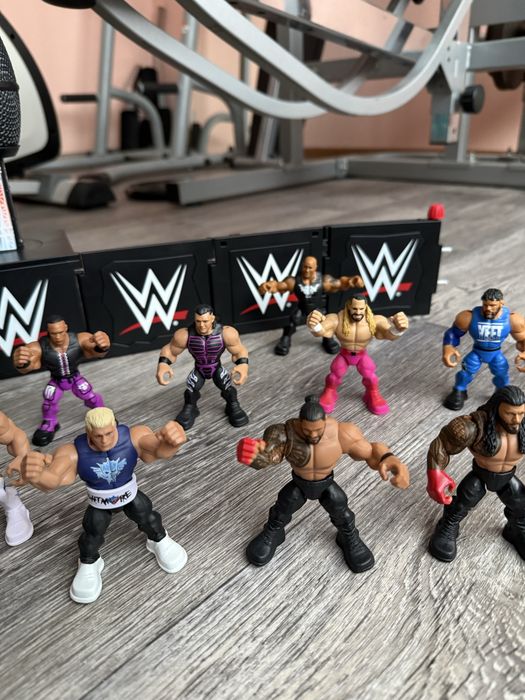 WWE Кеч Фигурки + микрофона