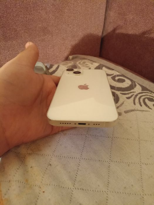 Айфон 13 белый 128 гигабайт