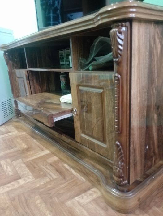 Тумба под телевизор