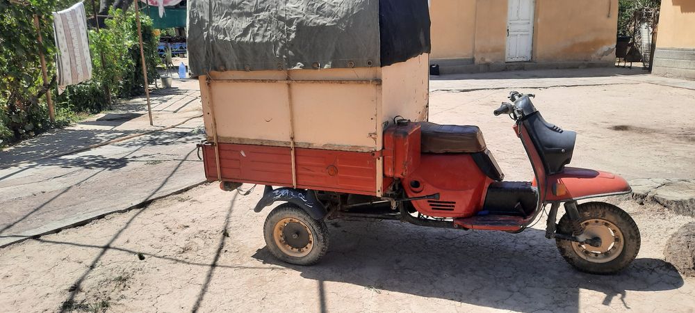 Родной Муравей 1996 йил