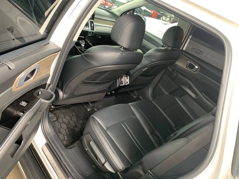 Sorento 2023 yil 7 o’rindiqli