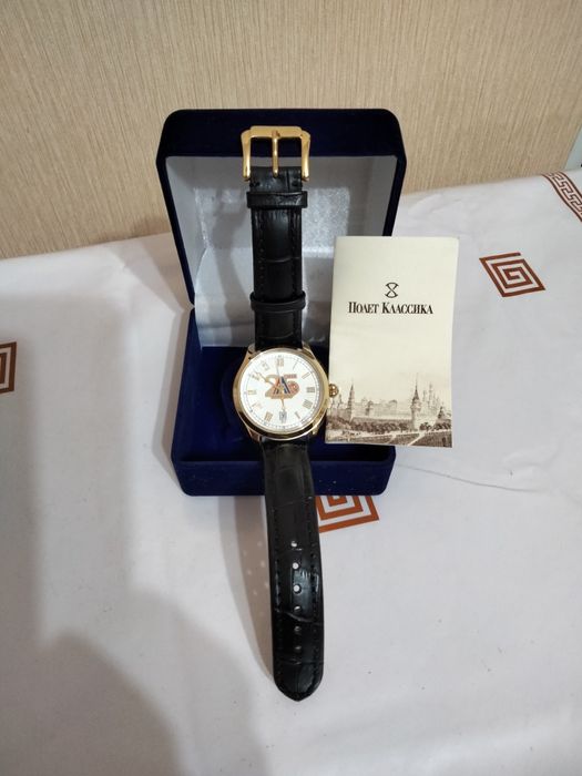 Продам часы, часы.