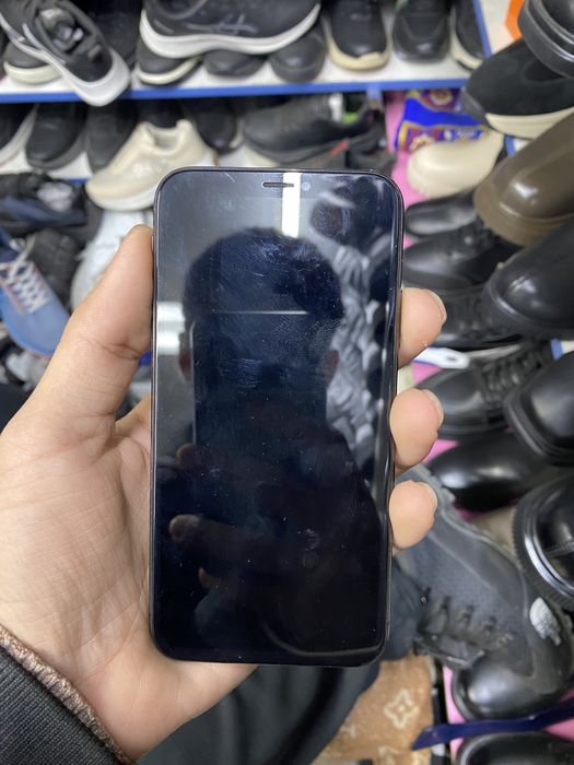 Айфон x в хорошем состоянии