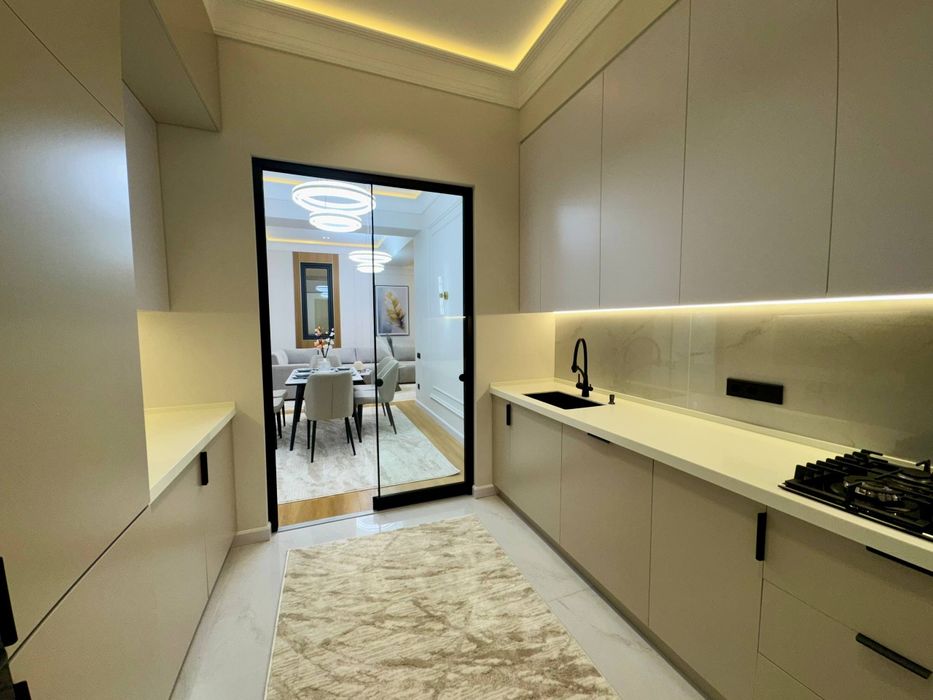 Продается 4х комнатная Махтумкули