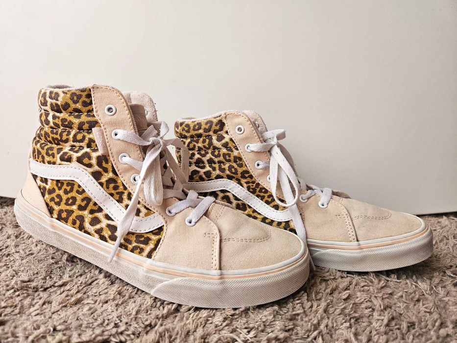 Запазени Vans кецове, номер 37!