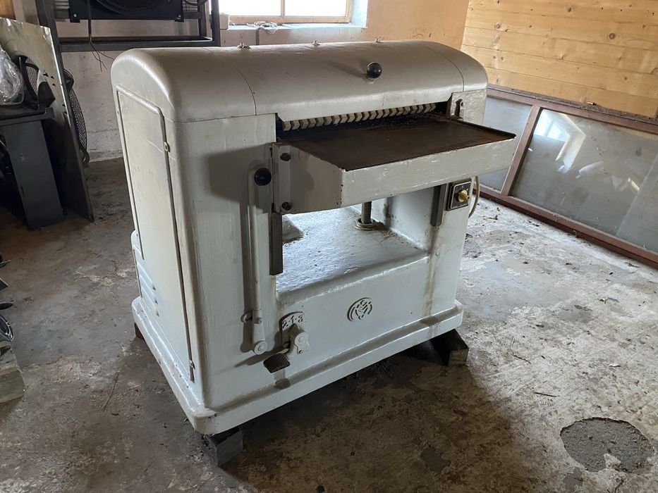 Masina de rindeluit ROBUST