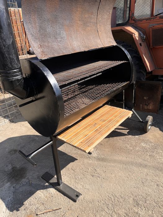 Vând Grătar / Smoker profesional cu focar separat
