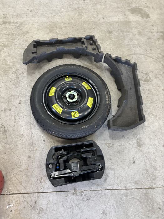 патерица/крик/ключ за peugeot 308 T9