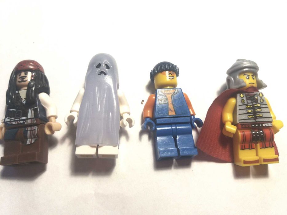 Минифигурки из коллекций