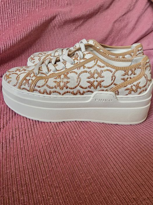 Кецове с платформа PINKO, 39 размер