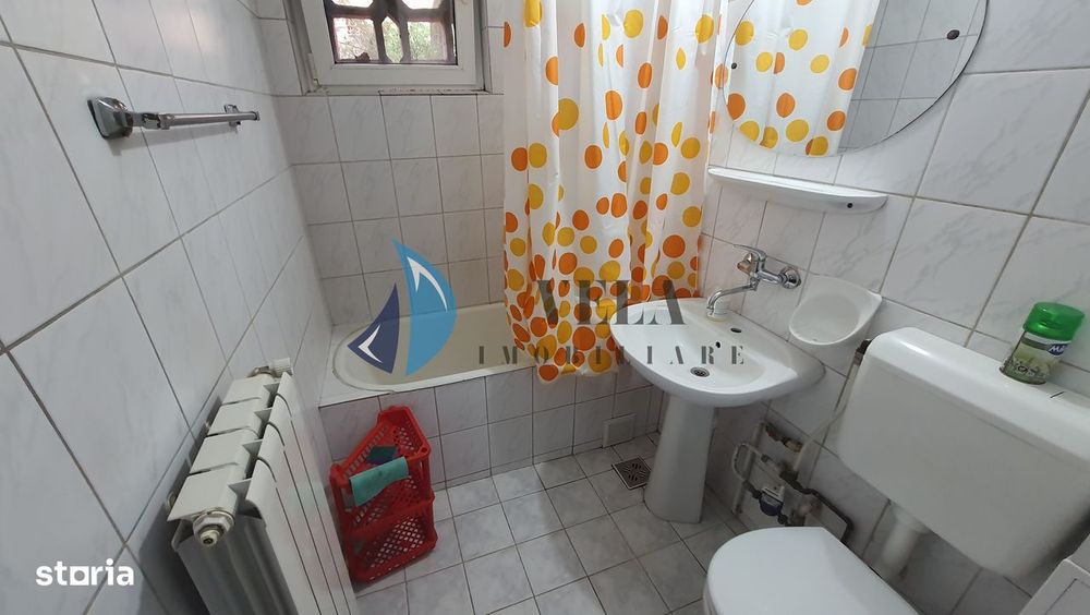Apartament 3 camere, 7 Noiembrie, izolat, din 1 Septembrie