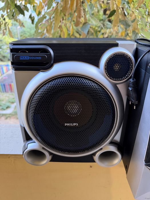 Стврео Уредба Philips M377