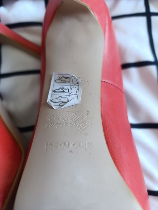 Елегантни обувки Gino Rossi