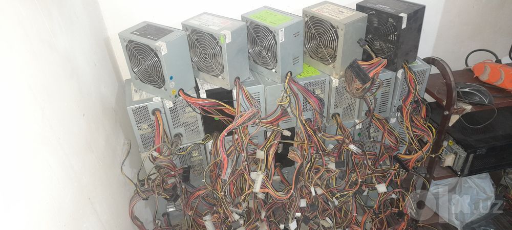Kompyuter blok pitaniya Kolechstva bor