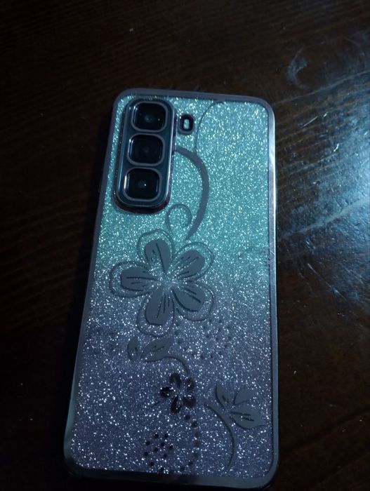 Tel sotiladi. Infinix Hot 50