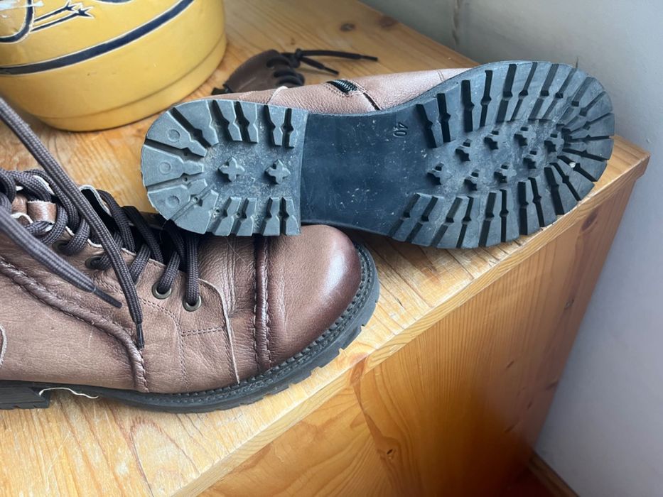 Ghete dama stare foarte buna