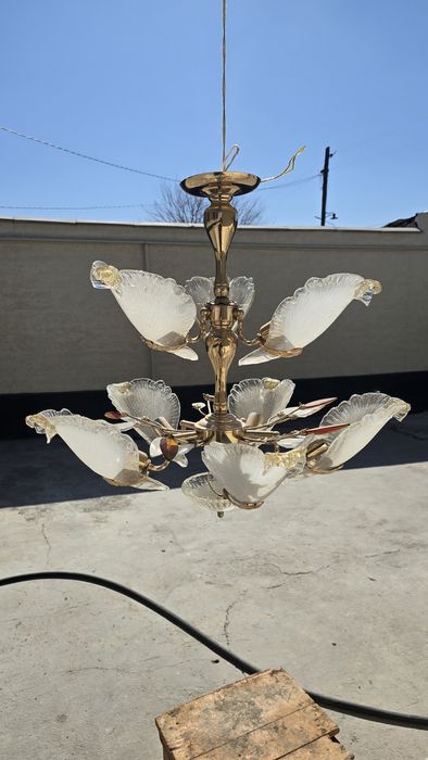 Люстры комнатные