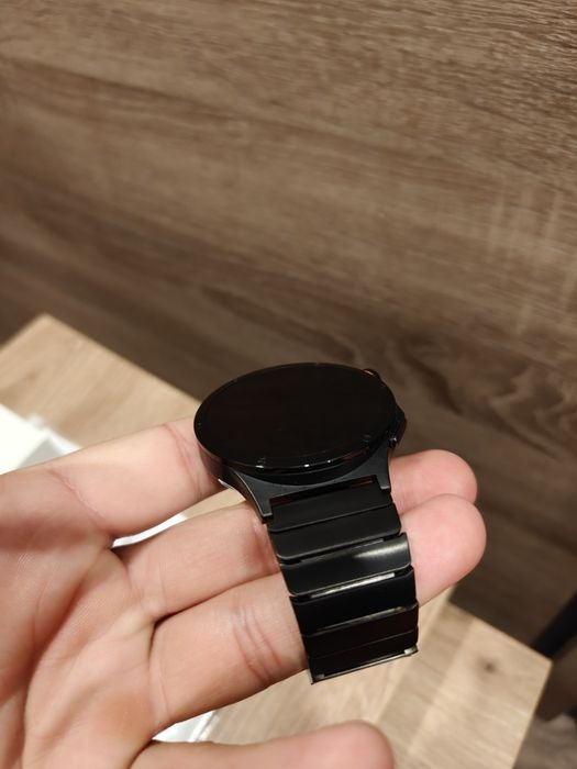 Продавам oneplus watch 4
