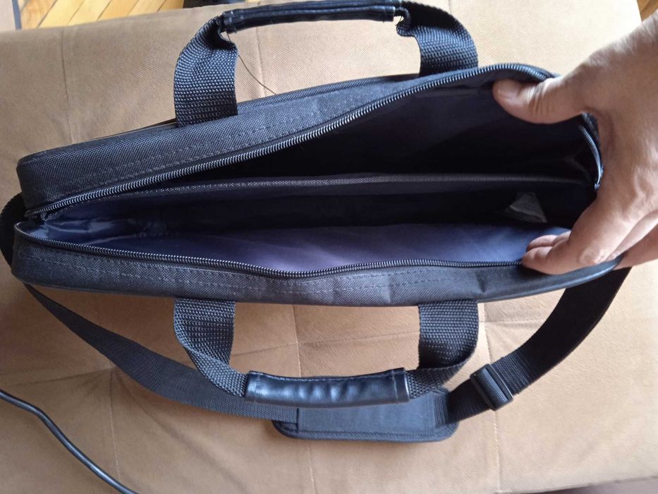 Чанта HP за лаптоп и документи