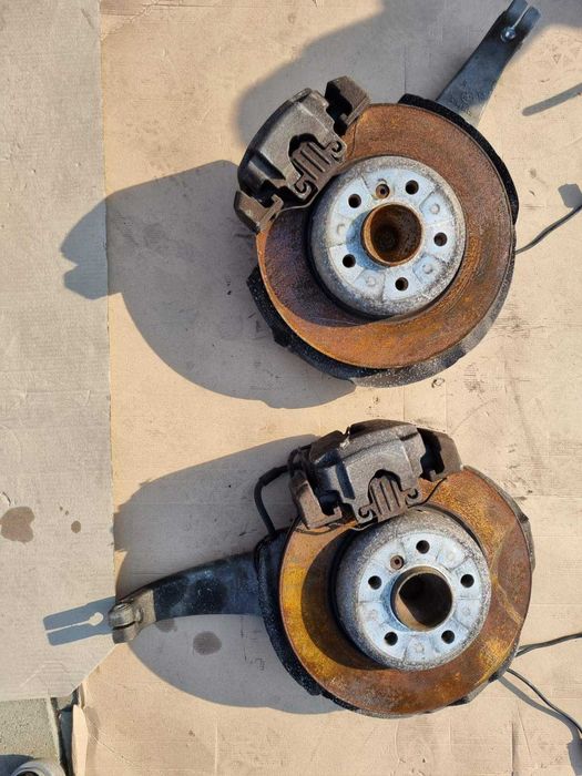 Fuzeta fuzete fata Stanga Dreapta BMW F10 F11 seria 5 520d