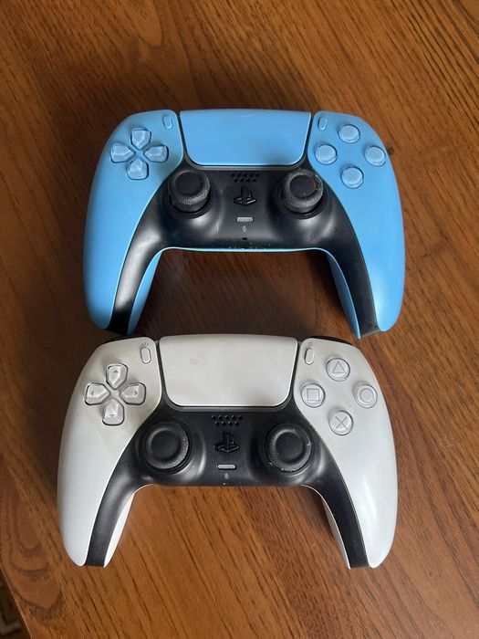 Sony PlayStation 5 ( 2 джостика и 5 дисков)