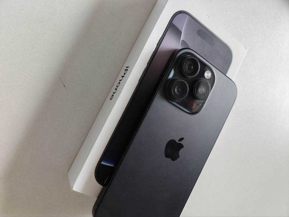 iPhone 16 pro 512gb