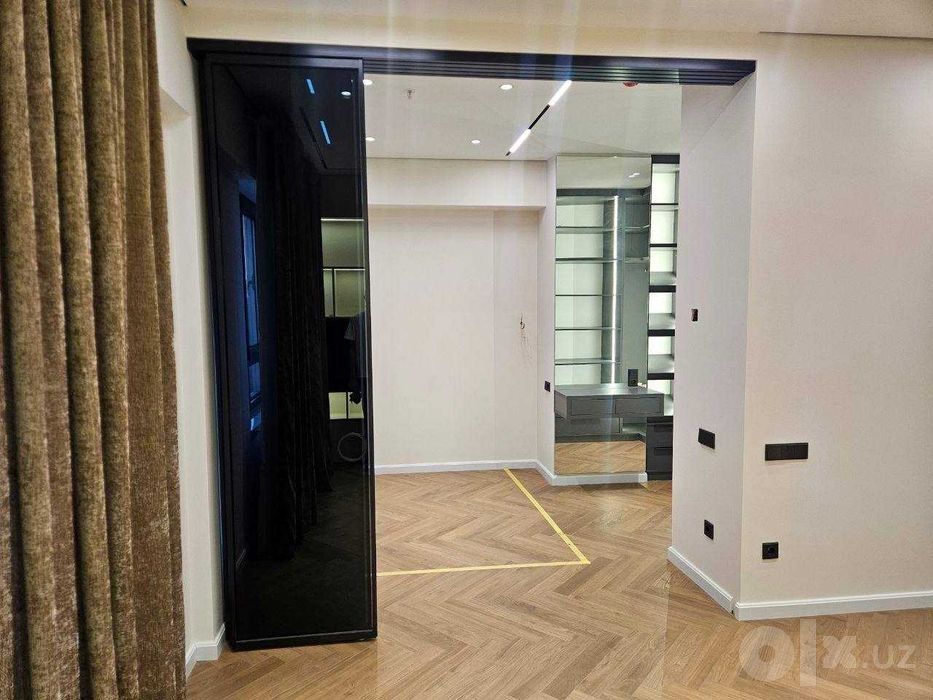 Продаётся 2-х  НОВОСТРОЙКА ЖК Akay City  Ориентир: ул К. Ниязова