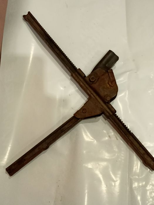 Крик за автомобил Москвич