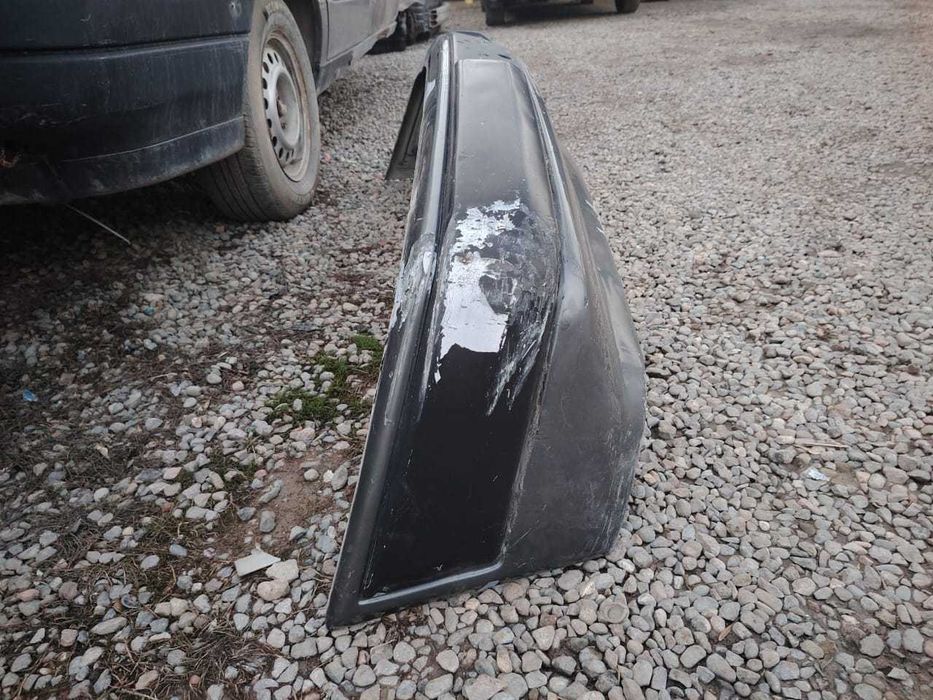 Бампер Мерседес 124